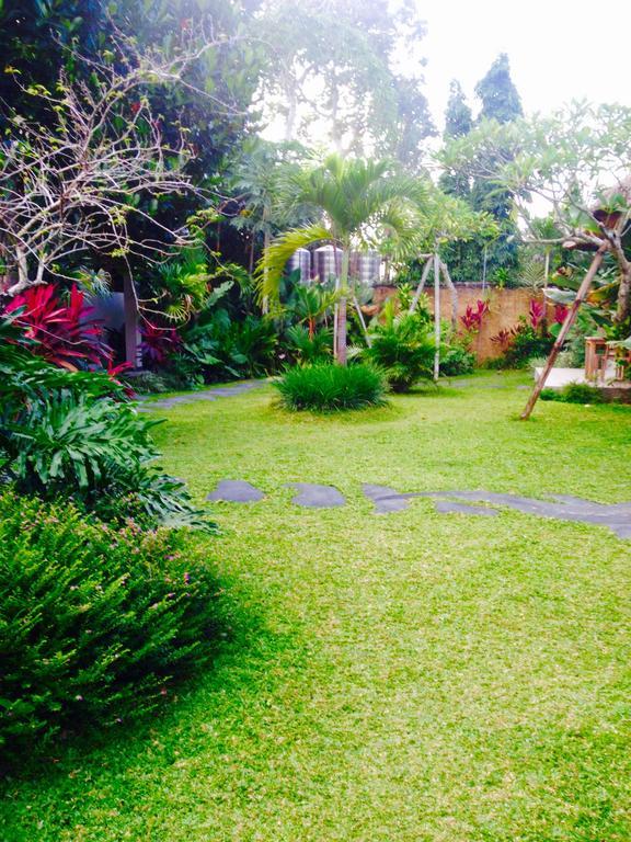 Suka'S House Bed & Breakfast Ubud  Bagian luar foto